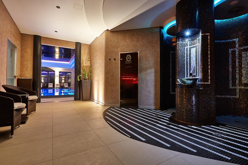Palac Runowo Руново Краеньские Экстерьер фото