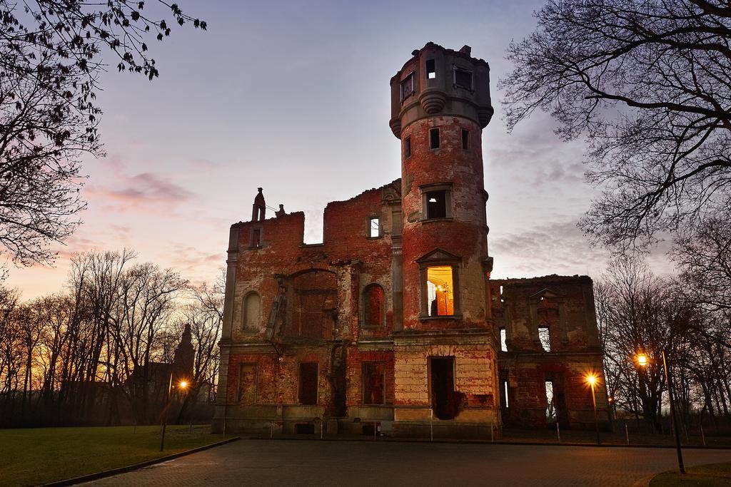 Palac Runowo Руново Краеньские Экстерьер фото