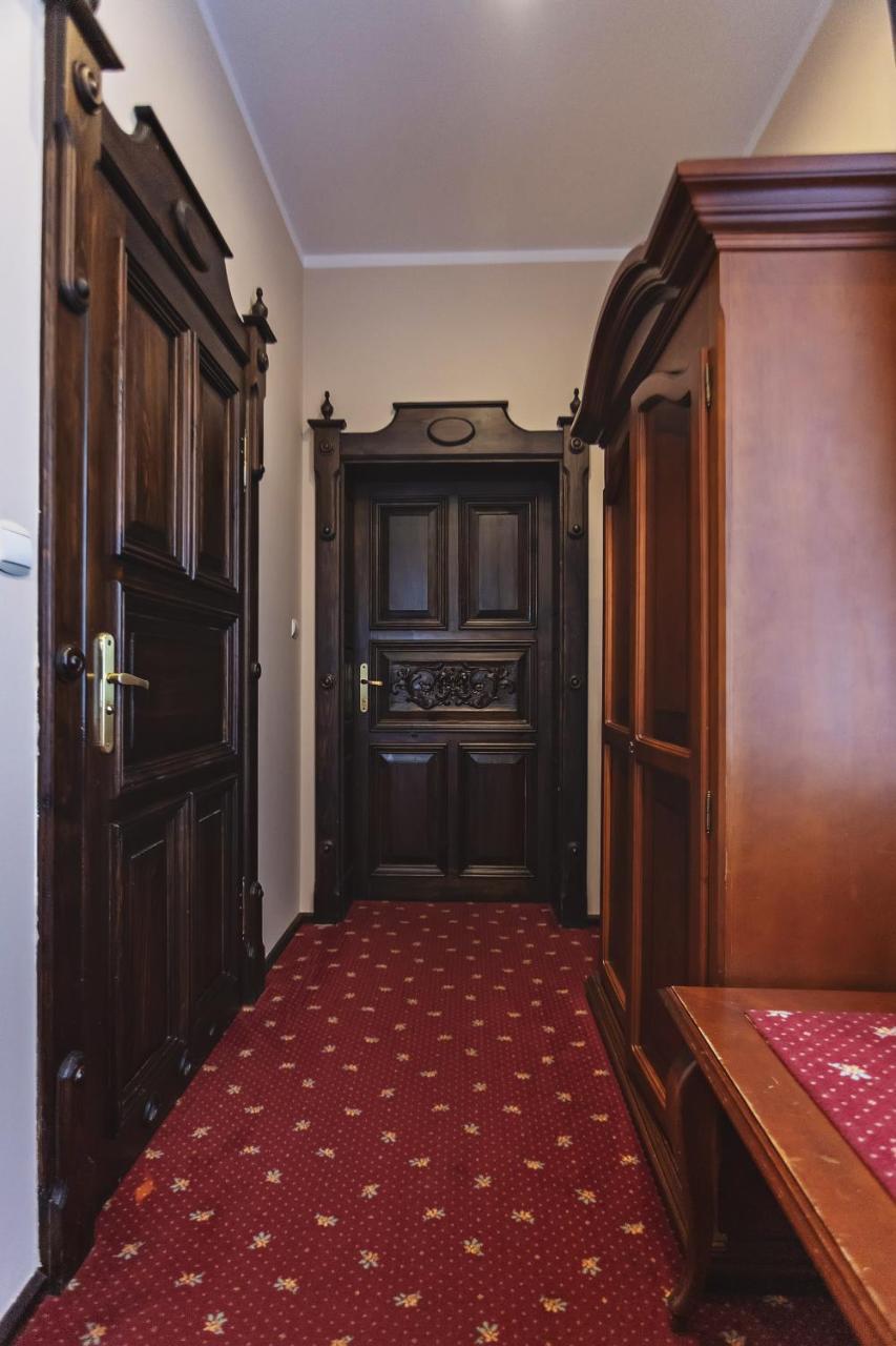 Palac Runowo Руново Краеньские Экстерьер фото